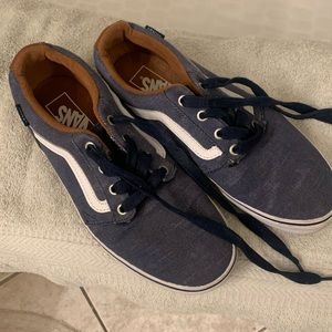 Vans, men’s size 7, blue with white stripe